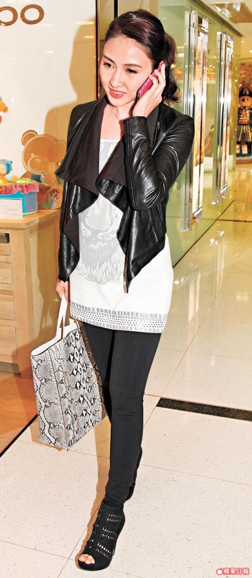 Gigi Lai Spotted Shopping for Twin Girls – JayneStars.com