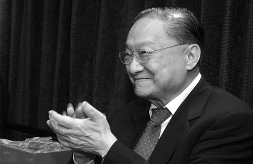 Opinion: I translated Chinese writer Louis Cha 'Jin Yong'. Here's